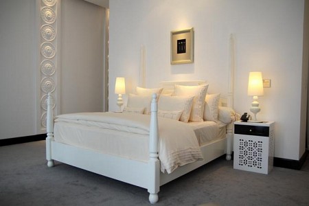 Khách sạn TajmaSago Castle