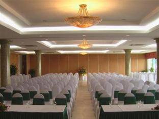 Khách sạn Thắng Lợi