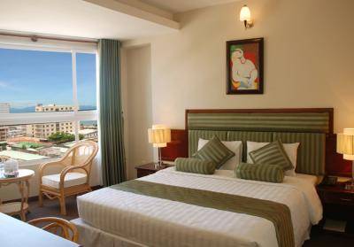 Khách sạn The Coast