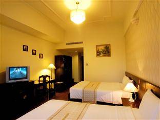 Khách sạn The Light