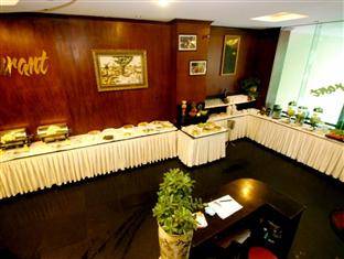 Khách sạn The Summer