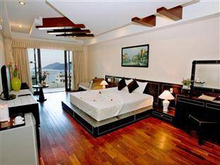 Khách sạn The Summer