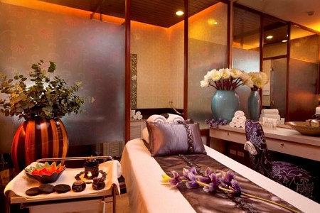 Khách sạn Windsor Plaza