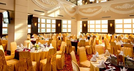 Khách sạn Windsor Plaza