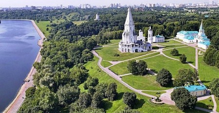 Khám phá công viên Kolomenskoye điền trang mùa hè ở Matxcova