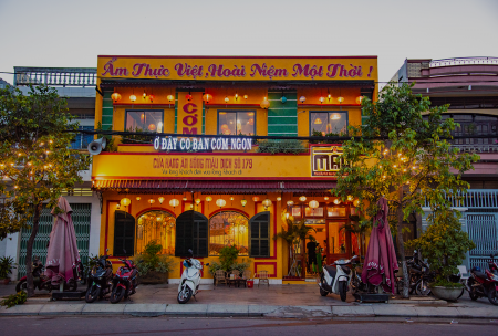 Review 10 nhà hàng Quy Nhơn cho du khách tham khảo khi đi du lịch