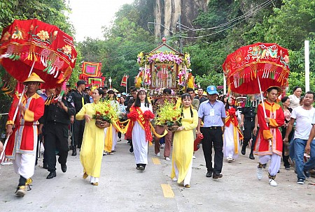 Những Lễ hội truyền thống nổi tiếng ở An Giang