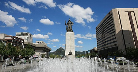 Quảng trường Gwanghwamun – Khám phá trái tim của Seoul