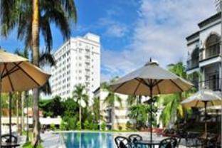 Royal Hotel & Villas