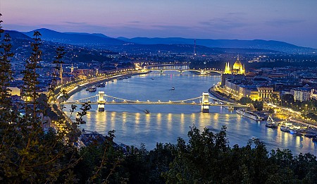 Du ngoạn trên sông Danube qua những thành phố cổ kính