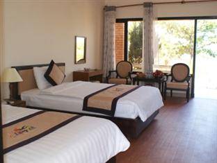 Stork Village Resort