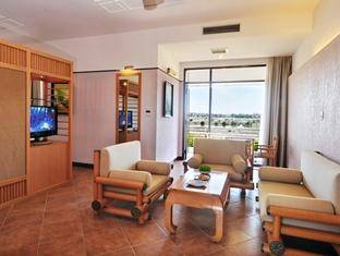 Tam Giang Resort & Spa