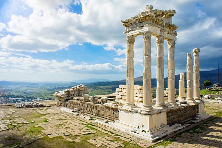 Tráng lệ Thành cổ La Mã Pergamon 2000 năm tuổi