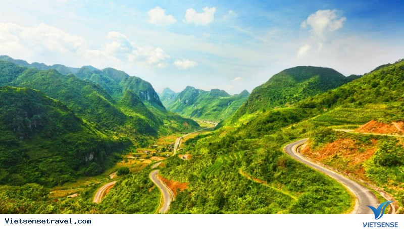 Tour du lịch Tây Bắc: Sơn La – Điện Biên ngắm mùa hoa ban nở