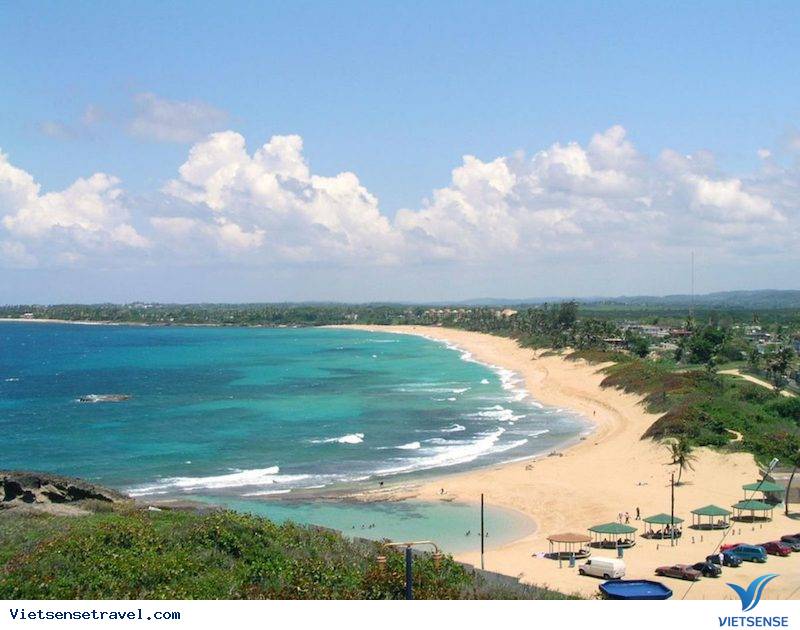 19 bãi biển tuyệt đẹp cho chuyến du lịch mùa hè - Ảnh 1