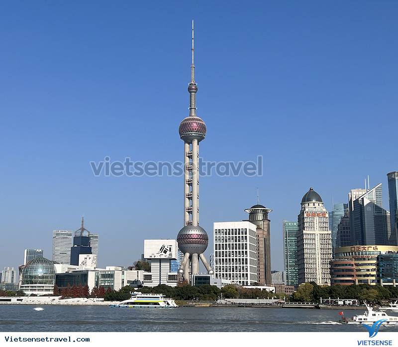 Tháp Đông Phương Minh Châu nhìn từ bến Thượng Hải - Ảnh 1