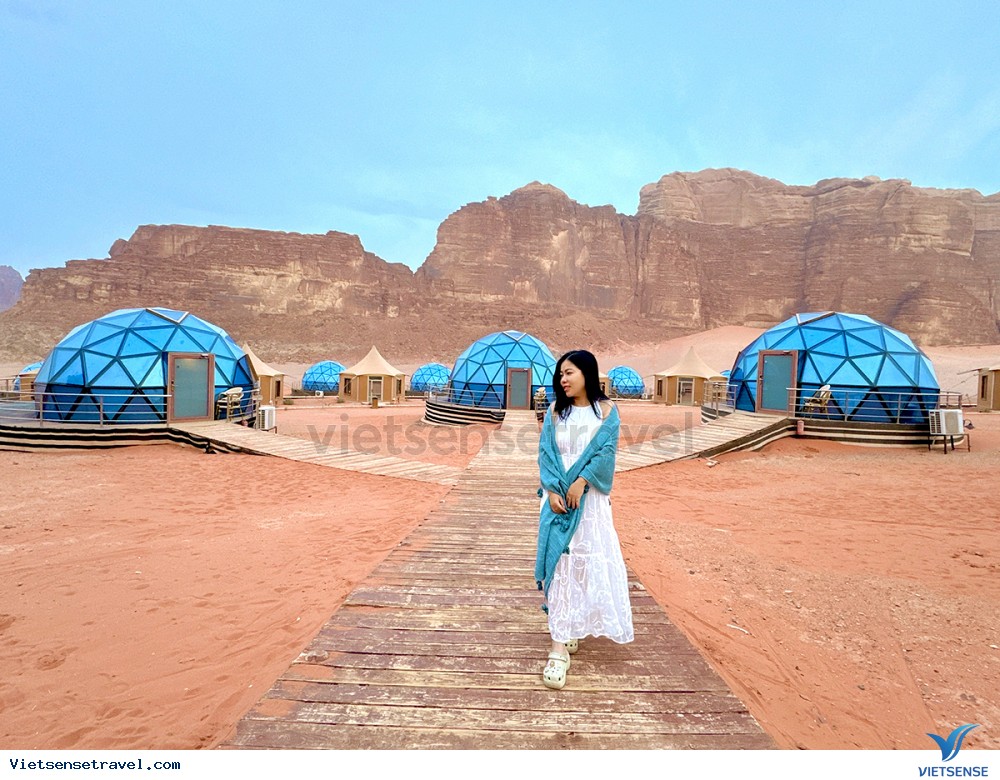 Ngủ lều sao hỏa Wadi Rum trải nghiệm du lịch thú vị ở Jordan - Ảnh 1
