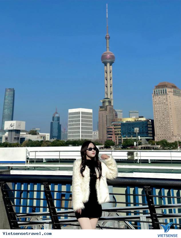 Bến Thượng Hải như một studio mở của những nàng thơ - Ảnh 1 Bến Thượng Hải như một studio mở của những nàng thơ - Ảnh 1