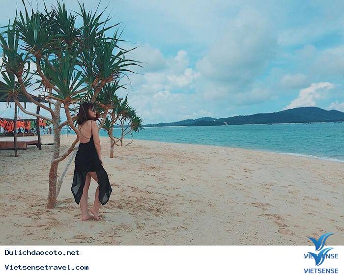 Review bãi biển Hồng Vàn ở đảo Cô Tô - Ảnh 1