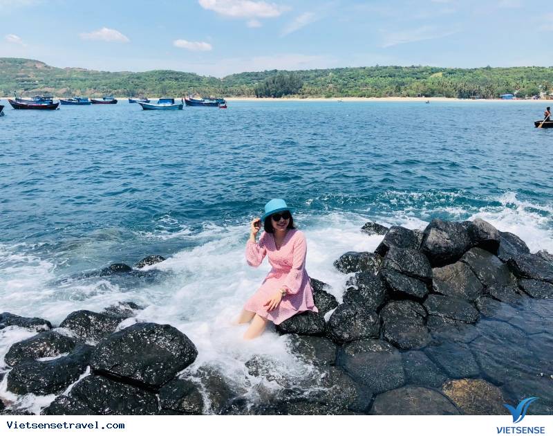 Trọn bộ cẩm nang du lịch biển Tuy Hoà Phú Yên chi tiết - Ảnh 1 Trọn bộ cẩm nang du lịch biển Tuy Hoà Phú Yên chi tiết - Ảnh 1