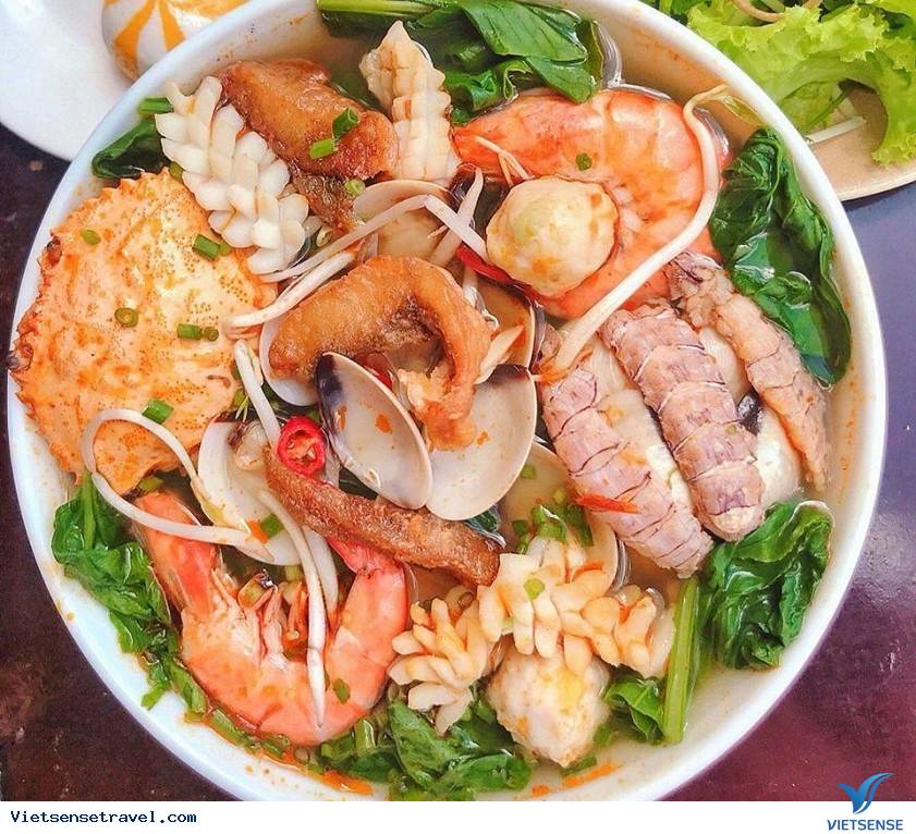 TOP 10 đặc sản nhất định phải thử khi du lịch Vân Đồn - Ảnh 1