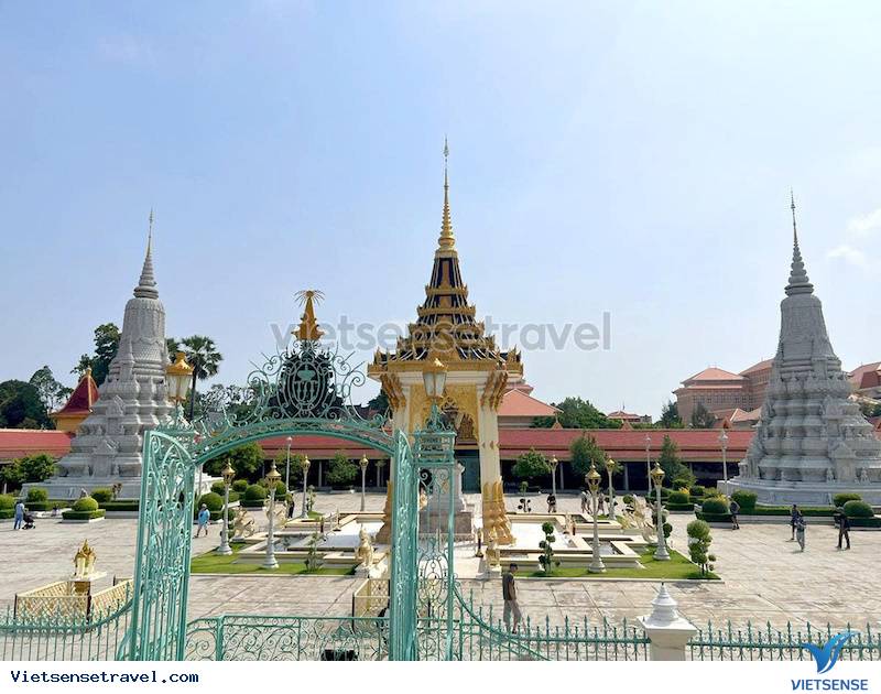 10 điểm thăm quan nhất định phải đến khi đi du lịch Campuchia lần đầu - Ảnh 4 10 điểm thăm quan nhất định phải đến khi đi du lịch Campuchia lần đầu - Ảnh 4