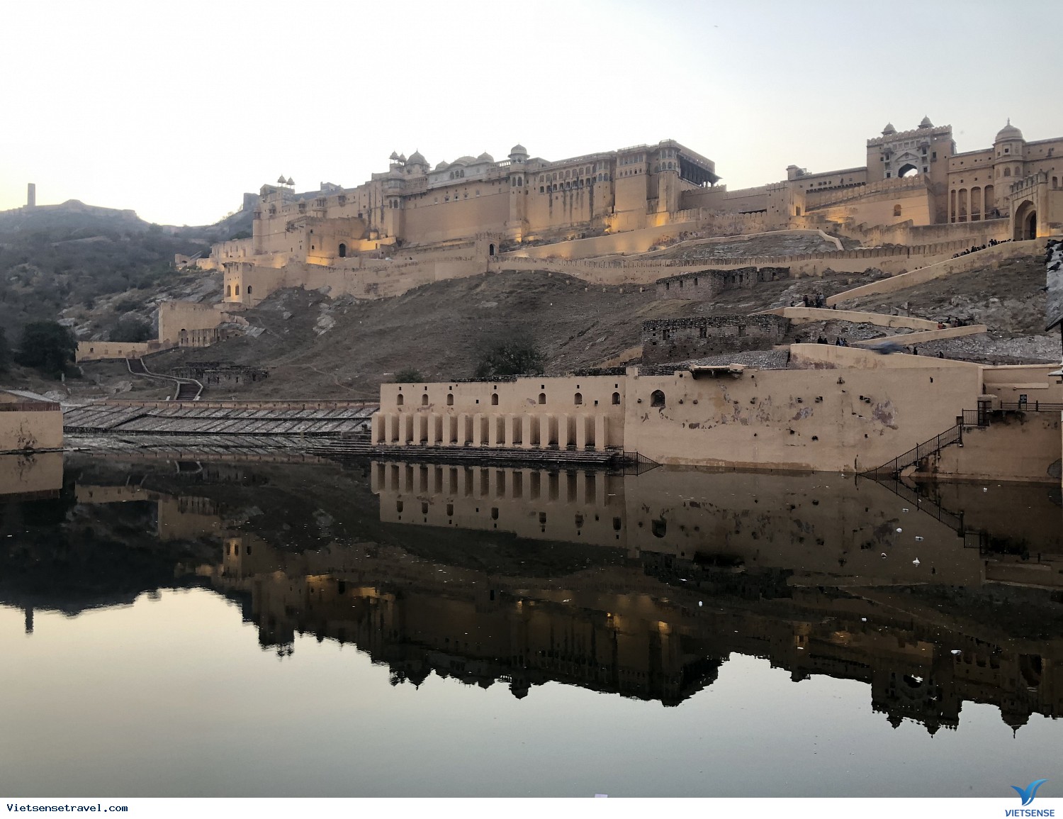 Agra - Delhi