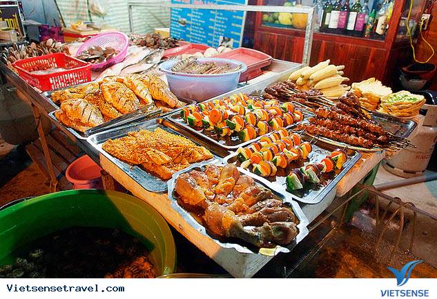 Ăn tối tại Chợ đêm Phú Quốc Ăn tối tại Chợ đêm Phú Quốc