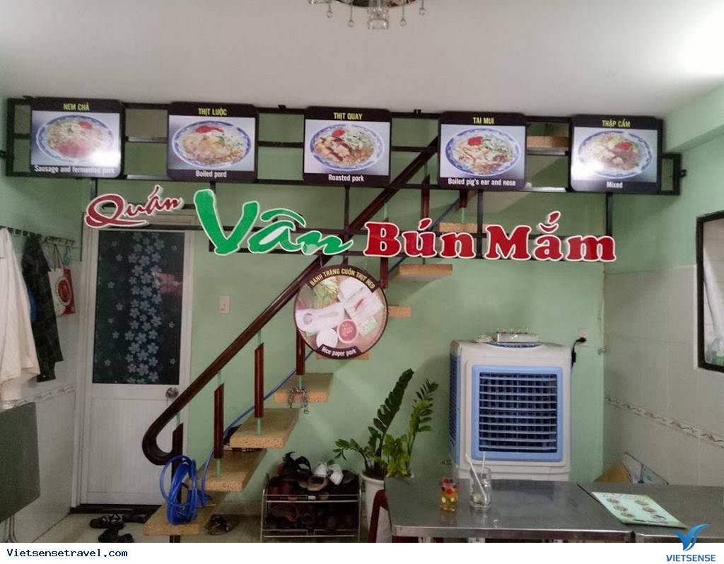 Quán Vân – Bún Mắm Thịt Quay