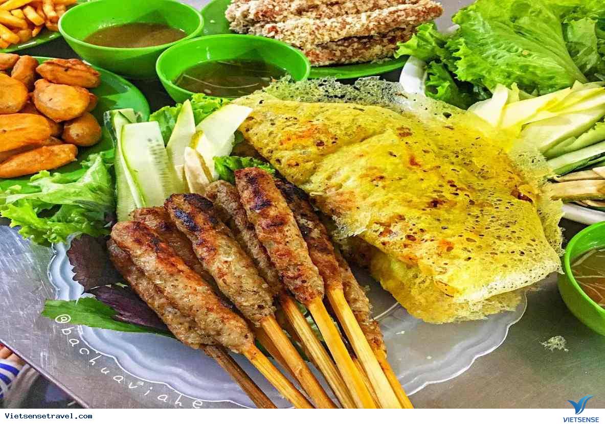  Bánh cuốn ống - Món ăn vặt Đà Lạt hấp dẫn