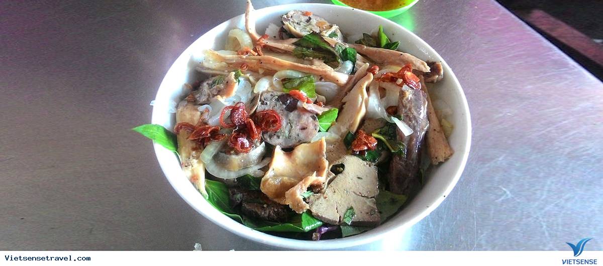Bánh ướt lòng gà Long - Thông Thiên Học