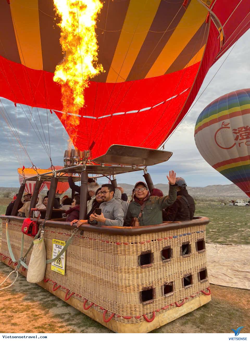 Bay khinh khí cầu ở Cappadocia hứa hẹn nhiều trải nghiệm thú vị