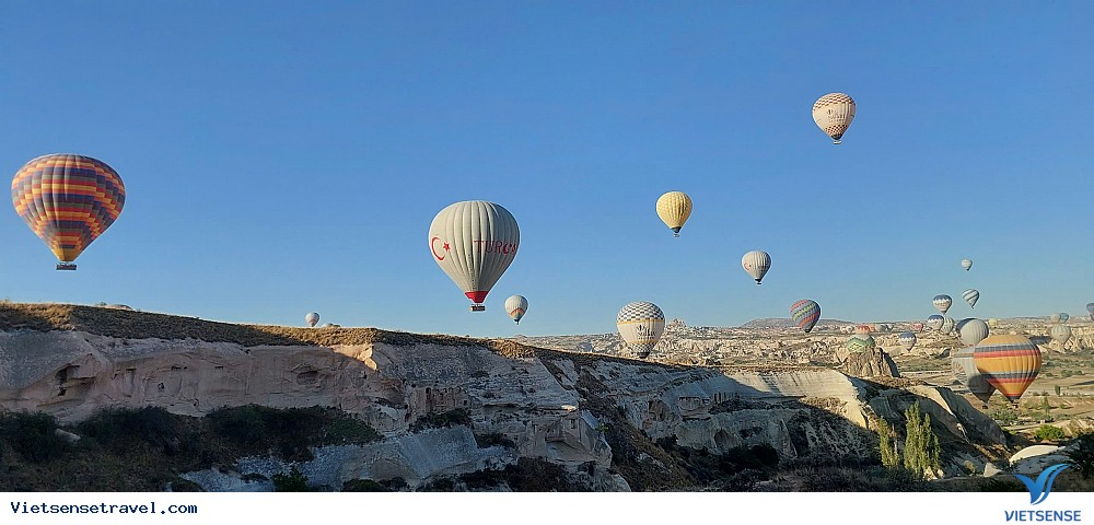 Bay khinh khí cầu ở Cappadocia là trải nghiệm không thể bỏ lỡ