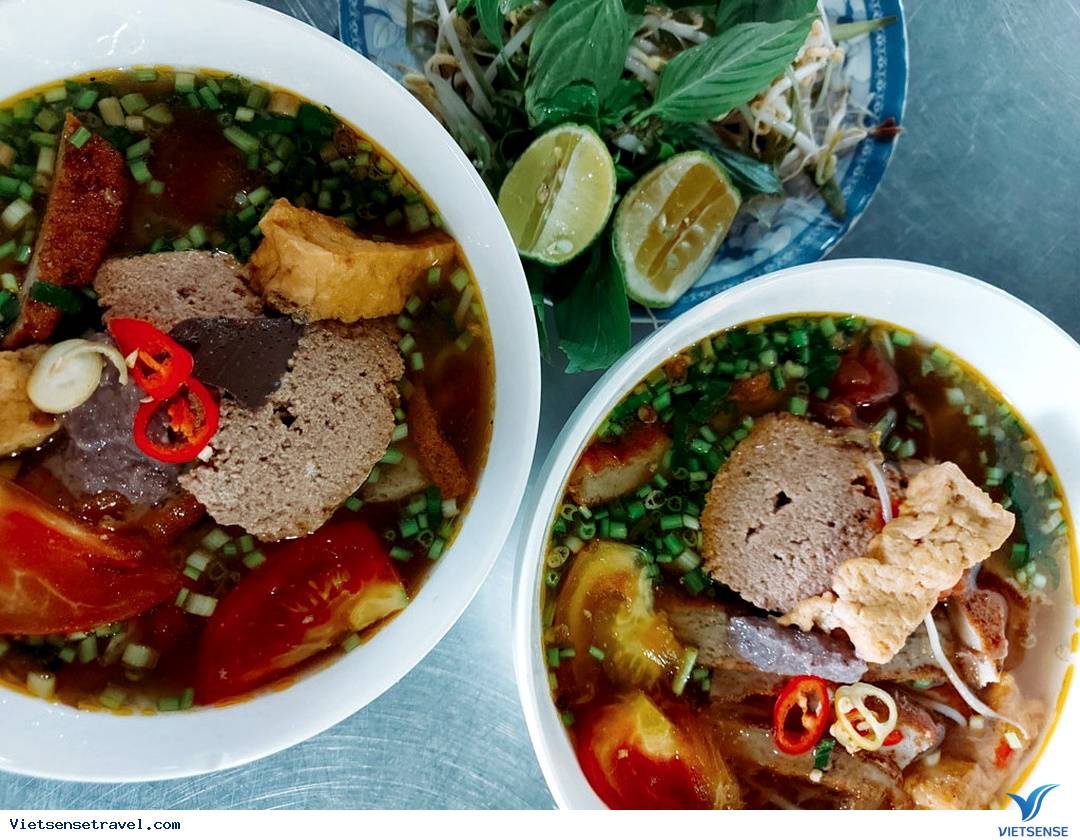 Bún Riêu Cua Bà Hai Khiêm