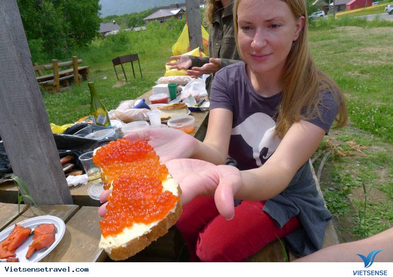 Món cá hồi Kamchatka đặc trưng của vùng