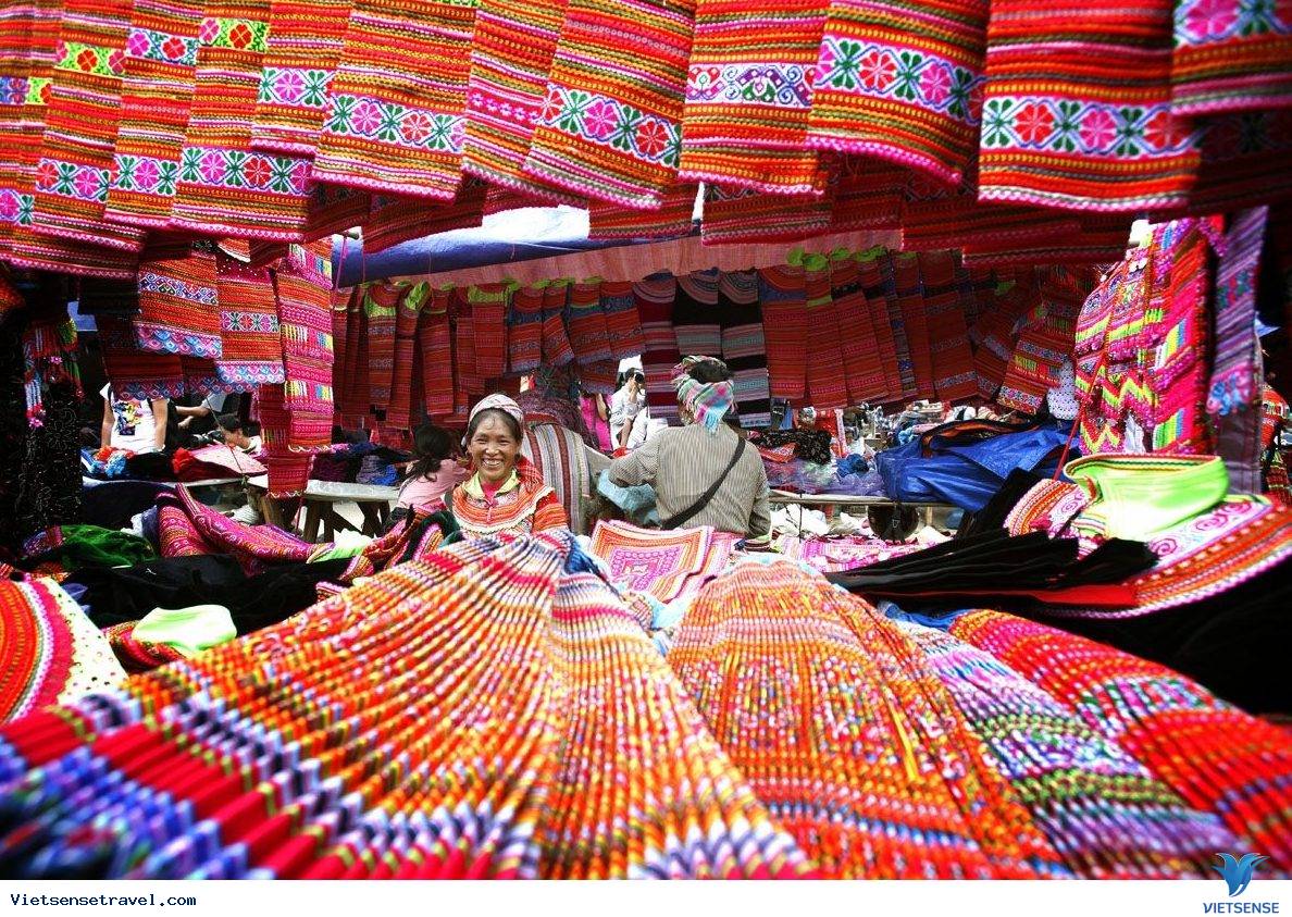 Chợ Sapa