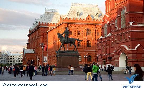 Tham quan Viện bảo tàng lịch sử ở Nga