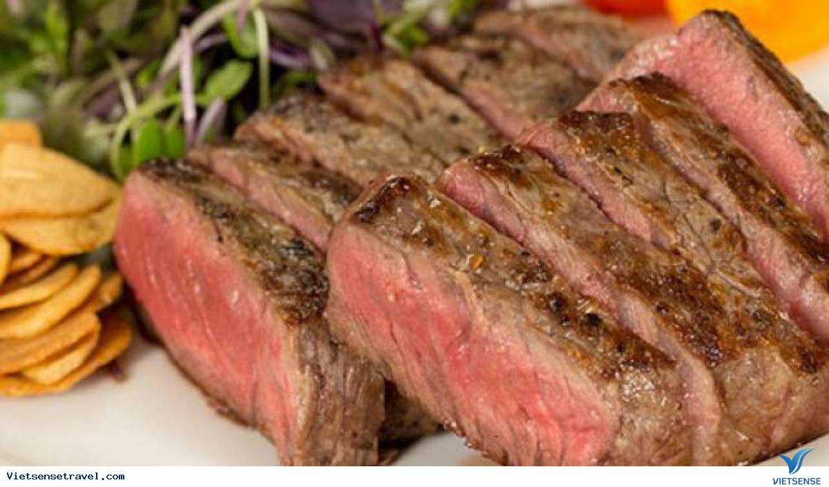 Thịt tái bò kiến đốt Tam Đảo