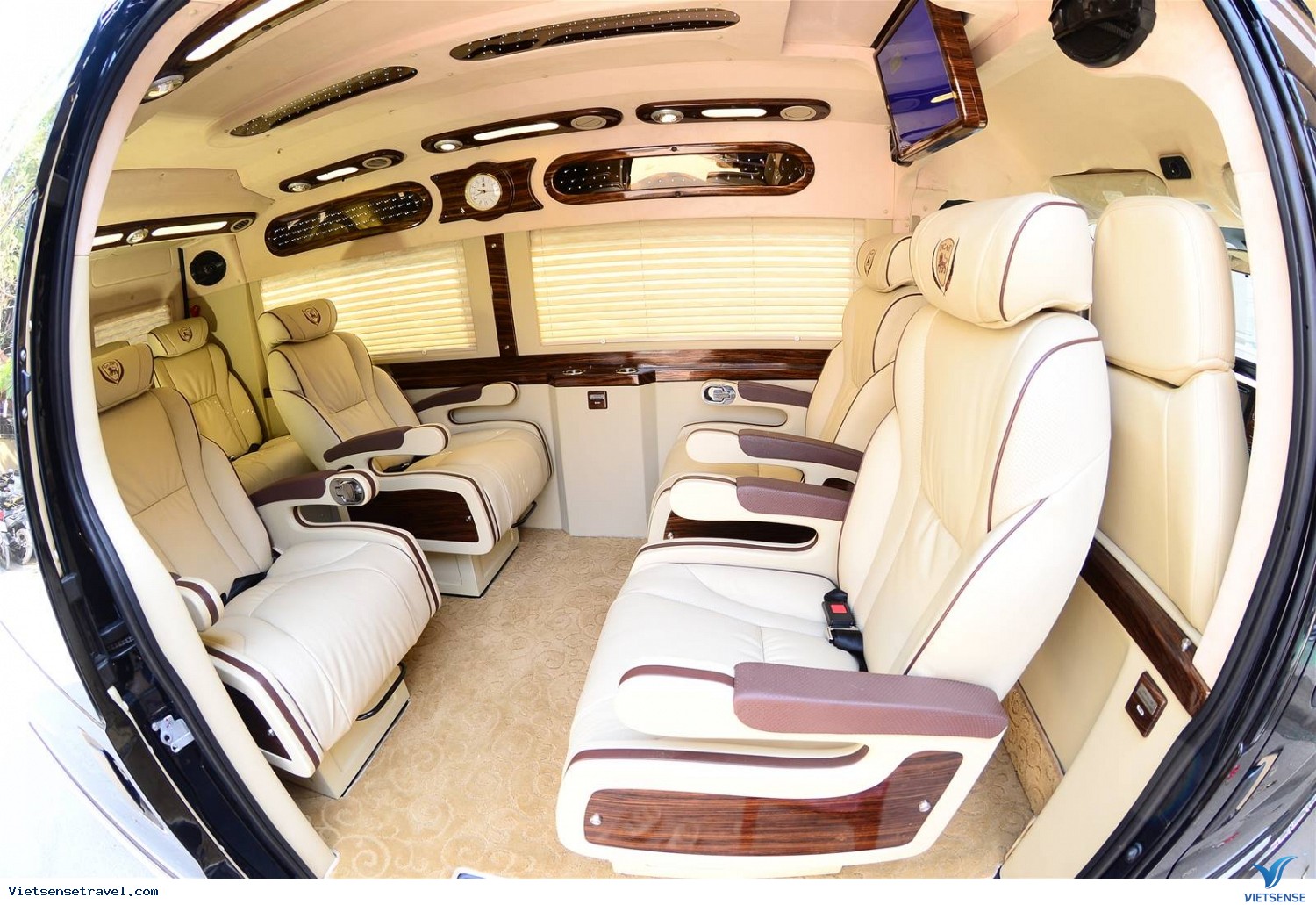 Xe ghế ngồi limousine Đà Lạt Sài Gòn