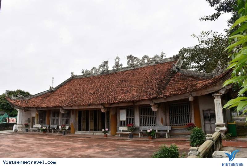 Đình Quan Lạn - điểm đến tâm linh được nhiều du khách ghé thăm