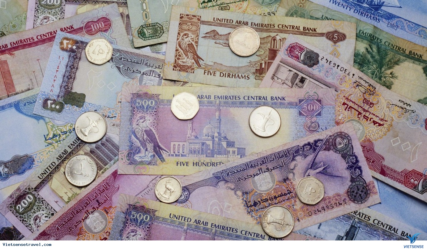 Những đồng tiền Dubai luôn tạo nên cảm giác xa hoa, sang trọng và đẳng cấp. Hãy chiêm ngưỡng những cảnh đẹp đậm chất vương giả của Tiền Dubai qua hình ảnh nóng bỏng này.