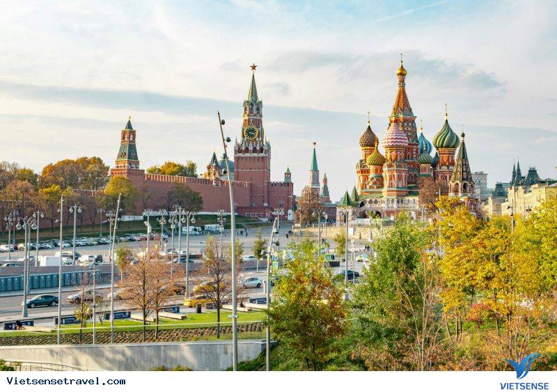 Ngắm mùa thu Nga trên Quảng trường Đỏ là một trải nghiệm tuyệt vời cho du khách