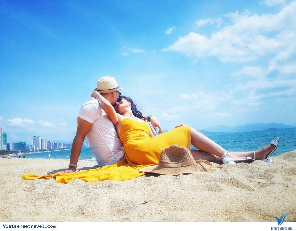 DU NGOẠN VỊNH NHA TRANG