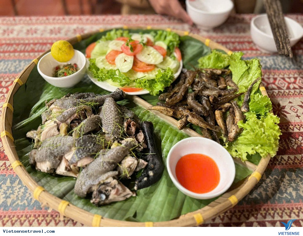 Đừng bỏ lỡ ẩm thực địa phương đặc sắc tại Lô Lô Chải Đừng bỏ lỡ ẩm thực địa phương đặc sắc tại Lô Lô Chải