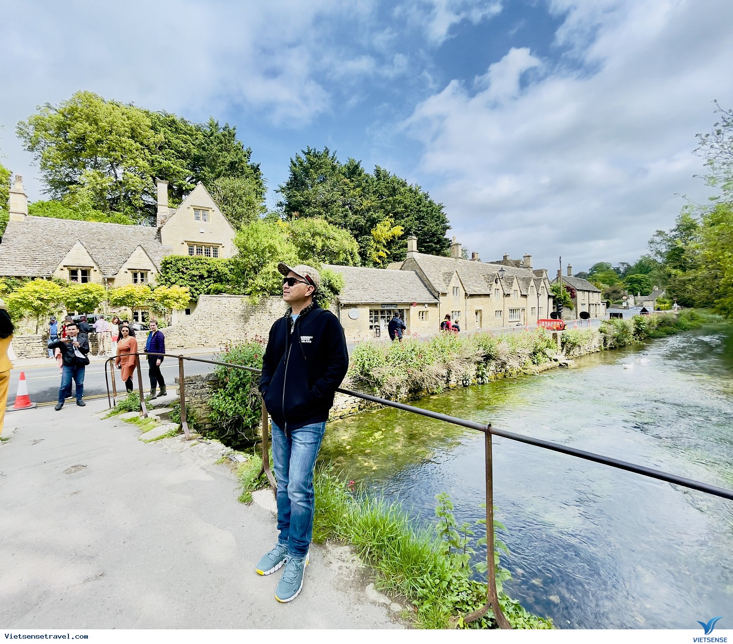 EDINBURGH – WINDERMERE - LIVERPOOL