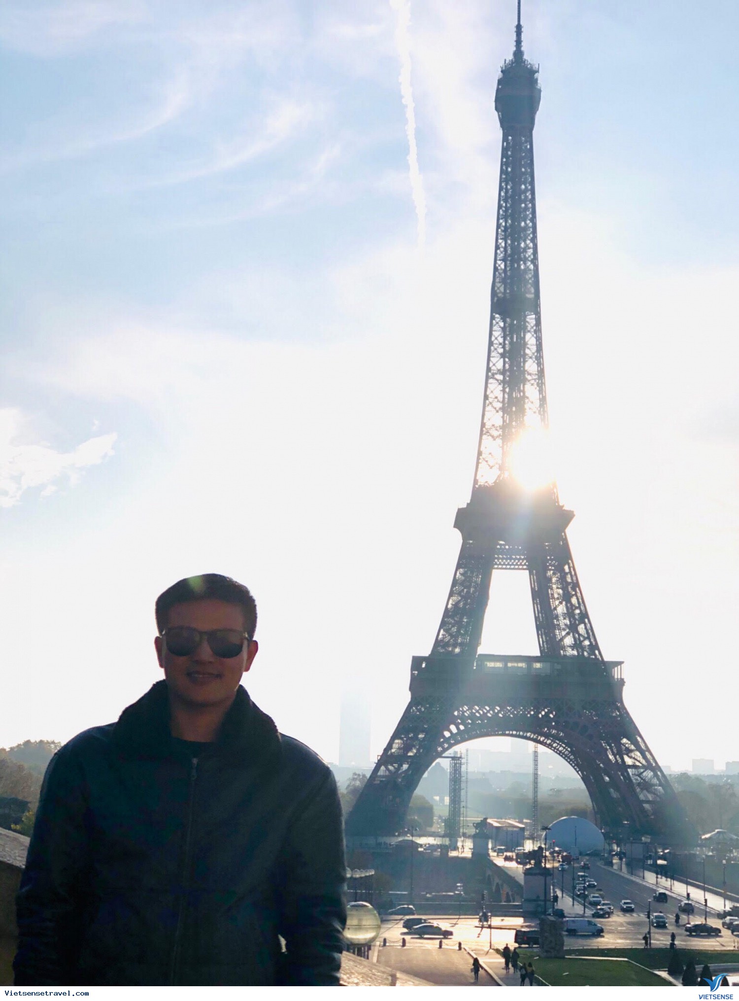 Hà Nội/Tp.Hồ Chí Minh – Paris