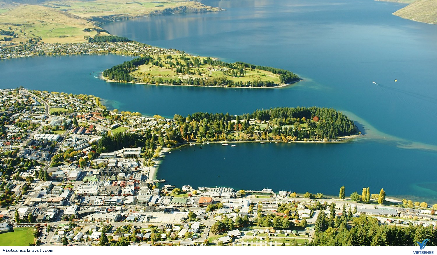 Hamilton -  Auckland – Christchurch
