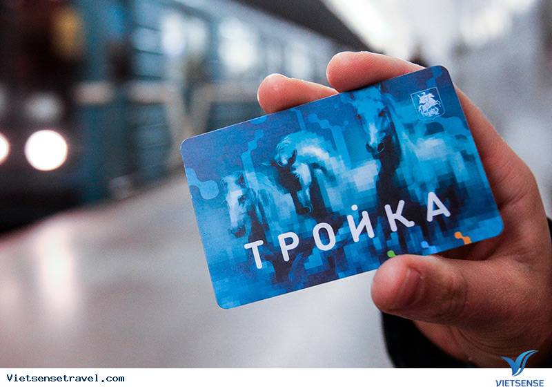 Thẻ Troika dùng khi đi tàu điện ngầm ở Nga