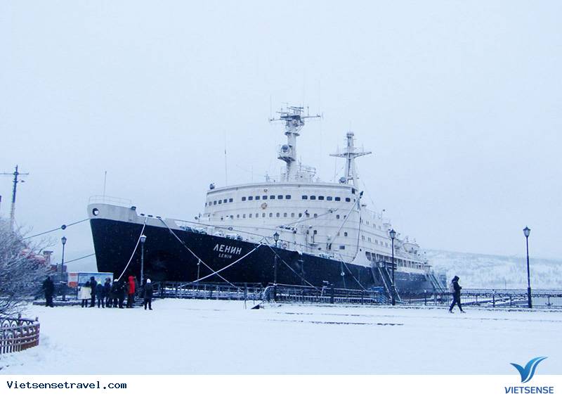 Tàu phá băng Lenin