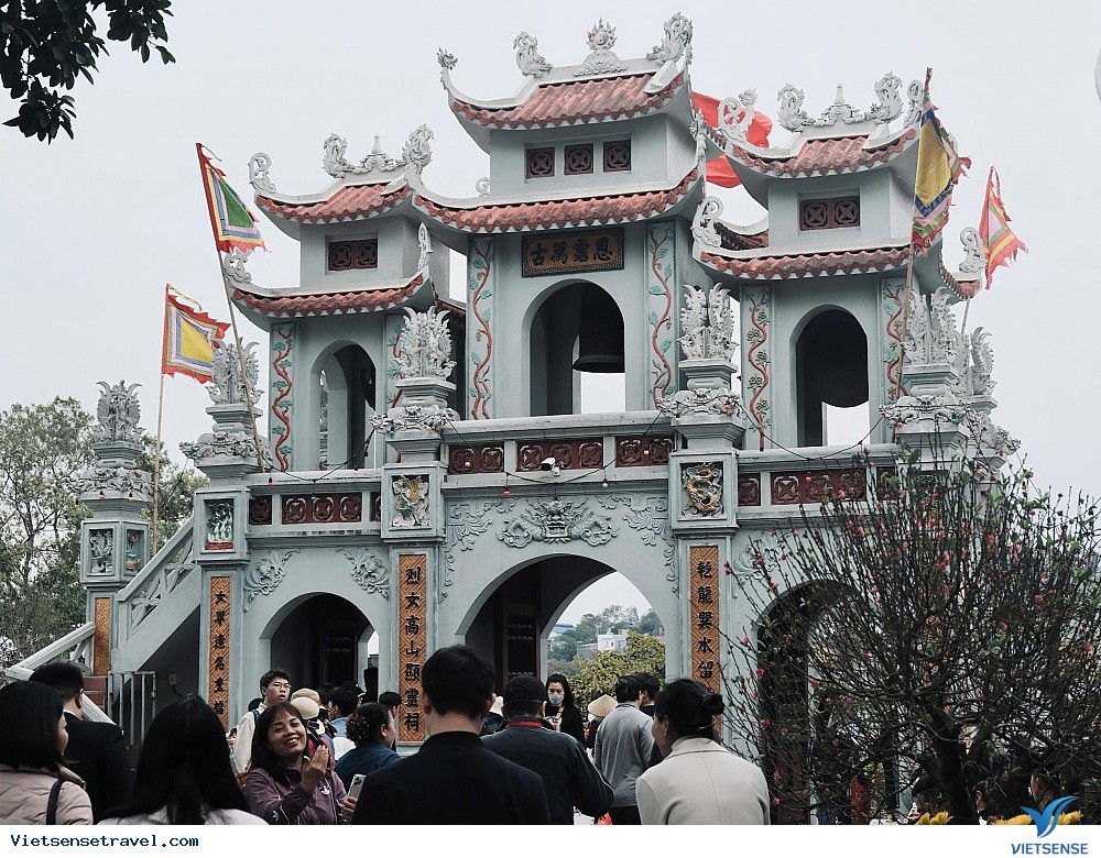 Lễ hội Bà Chúa Kho thu hút đông đảo du khách về thăm